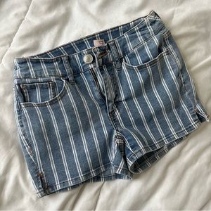 Vintage women’s nautical striped jean shorts